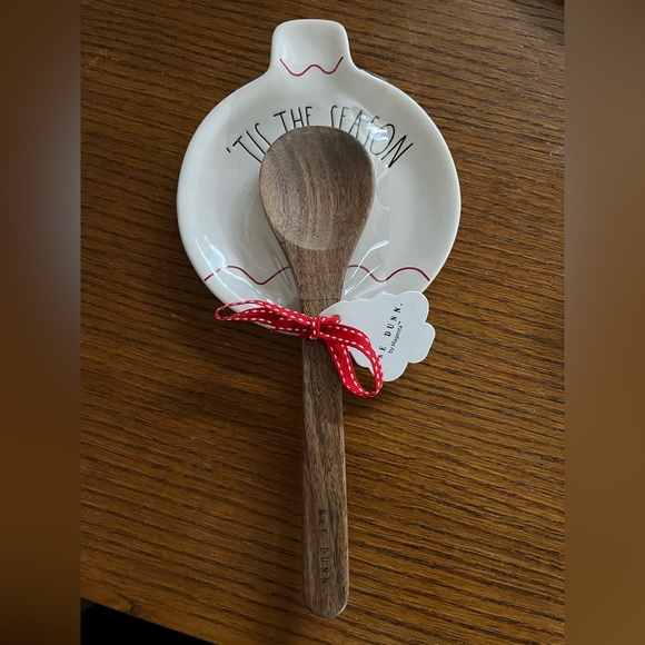 NIP Rae Dunn Christmas Holiday Tis The Season spoon rest & wooden spoon - Picture 1 of 4